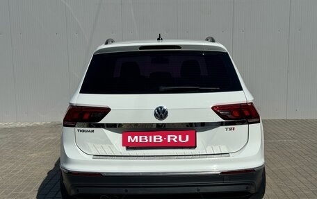 Volkswagen Tiguan II, 2018 год, 1 950 000 рублей, 6 фотография