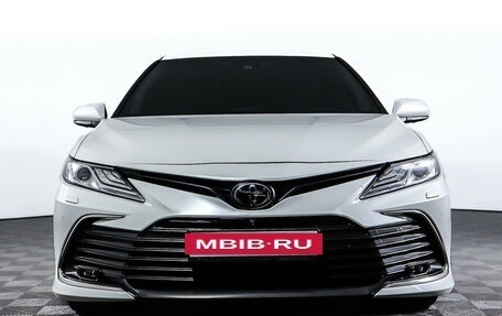 Toyota Camry, 2022 год, 4 500 000 рублей, 2 фотография