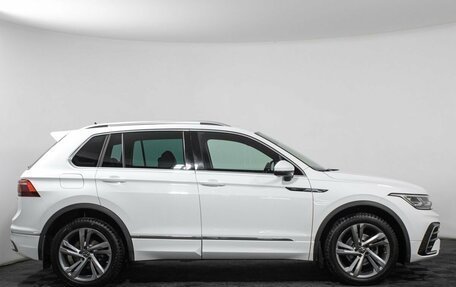 Volkswagen Tiguan II, 2021 год, 3 959 000 рублей, 4 фотография