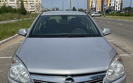 Opel Astra H, 2011 год, 720 000 рублей, 3 фотография