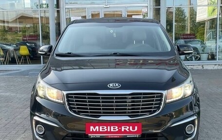 KIA Carnival III, 2017 год, 2 790 000 рублей, 3 фотография