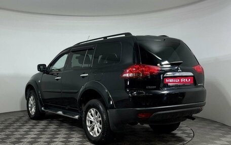 Mitsubishi Pajero Sport II рестайлинг, 2014 год, 2 370 000 рублей, 7 фотография