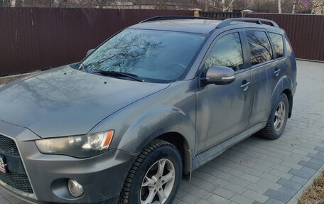 Mitsubishi Outlander III рестайлинг 3, 2011 год, 1 000 000 рублей, 4 фотография