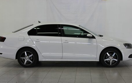 Volkswagen Jetta VI, 2011 год, 1 049 000 рублей, 4 фотография