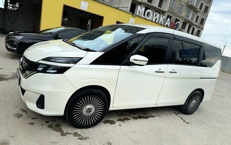 Nissan Serena IV, 2018 год, 2 390 000 рублей, 2 фотография