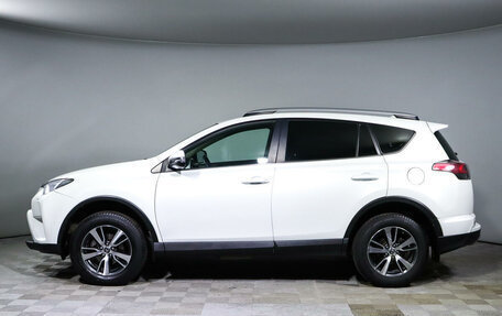 Toyota RAV4, 2018 год, 2 395 000 рублей, 8 фотография