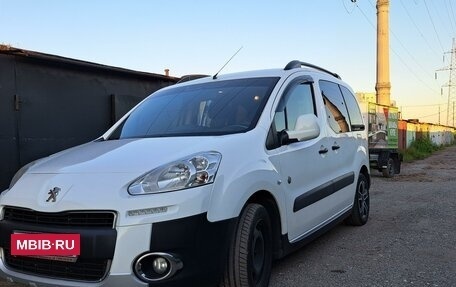 Peugeot Partner II рестайлинг 2, 2014 год, 1 050 000 рублей, 1 фотография