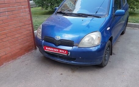 Toyota Yaris I рестайлинг, 2002 год, 350 000 рублей, 1 фотография