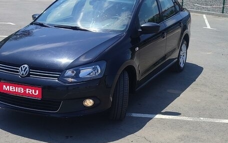 Volkswagen Polo VI (EU Market), 2011 год, 850 000 рублей, 1 фотография