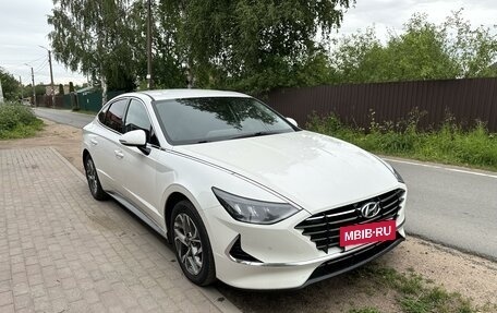 Hyundai Sonata VIII, 2021 год, 2 390 000 рублей, 4 фотография