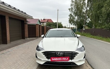 Hyundai Sonata VIII, 2021 год, 2 390 000 рублей, 3 фотография