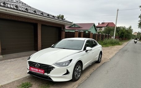 Hyundai Sonata VIII, 2021 год, 2 390 000 рублей, 2 фотография