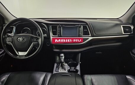 Toyota Highlander III, 2014 год, 2 885 000 рублей, 8 фотография