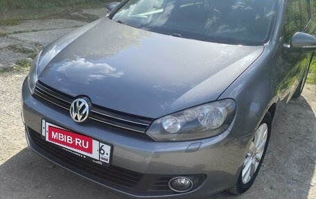 Volkswagen Golf VI, 2012 год, 1 050 000 рублей, 2 фотография