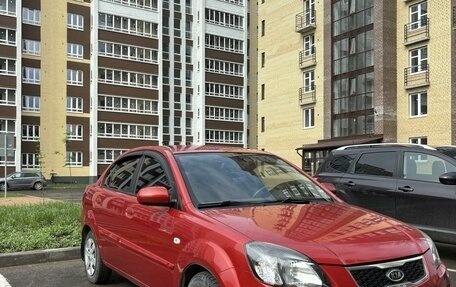 KIA Rio II, 2010 год, 750 000 рублей, 1 фотография