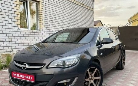 Opel Astra J, 2013 год, 900 000 рублей, 1 фотография