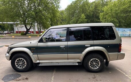 Mitsubishi Pajero III рестайлинг, 1993 год, 800 000 рублей, 1 фотография