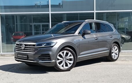 Volkswagen Touareg III, 2020 год, 6 600 000 рублей, 2 фотография