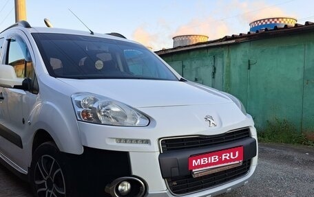 Peugeot Partner II рестайлинг 2, 2014 год, 1 050 000 рублей, 2 фотография