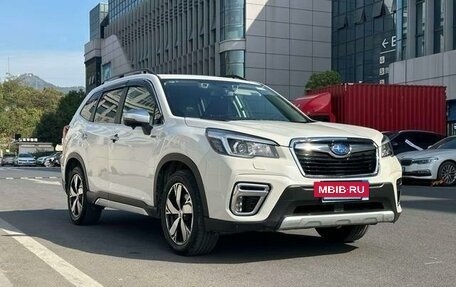 Subaru Forester, 2020 год, 2 300 000 рублей, 3 фотография