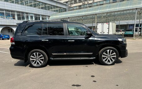 Toyota Land Cruiser 200, 2016 год, 6 990 000 рублей, 4 фотография