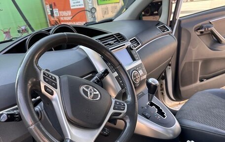 Toyota Verso I, 2015 год, 1 480 000 рублей, 5 фотография