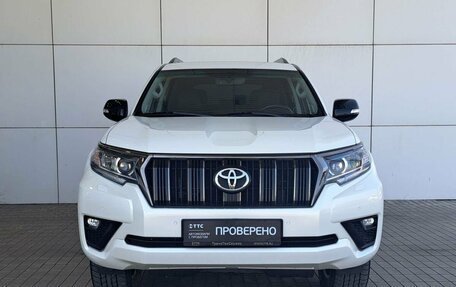 Toyota Land Cruiser Prado 150 рестайлинг 2, 2020 год, 5 899 000 рублей, 2 фотография