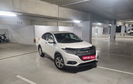 Honda Vezel, 2019 год, 2 550 000 рублей, 3 фотография