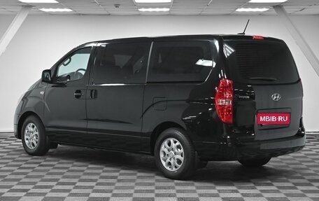 Hyundai H-1 II рестайлинг, 2015 год, 1 899 000 рублей, 4 фотография