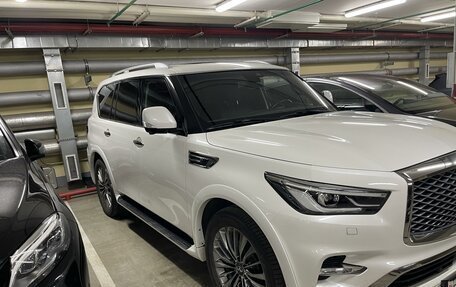 Infiniti QX80 I рестайлинг, 2018 год, 6 000 000 рублей, 3 фотография