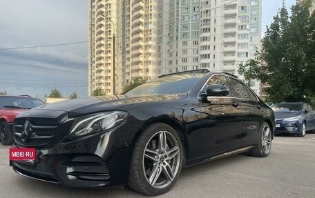 Mercedes-Benz E-Класс, 2017 год, 3 950 000 рублей, 1 фотография