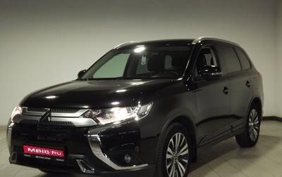 Mitsubishi Outlander III рестайлинг 3, 2019 год, 2 790 000 рублей, 1 фотография