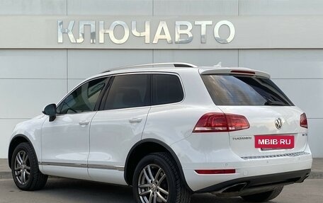 Volkswagen Touareg III, 2012 год, 2 299 000 рублей, 7 фотография