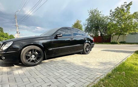 Mercedes-Benz E-Класс, 2007 год, 990 000 рублей, 5 фотография