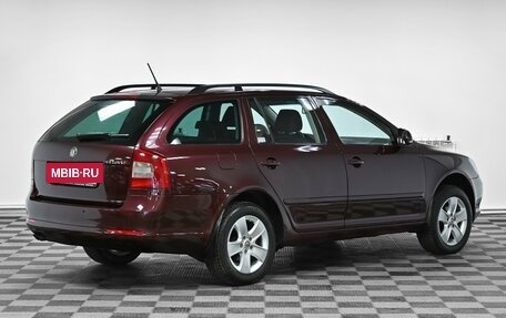 Skoda Octavia, 2011 год, 879 000 рублей, 2 фотография