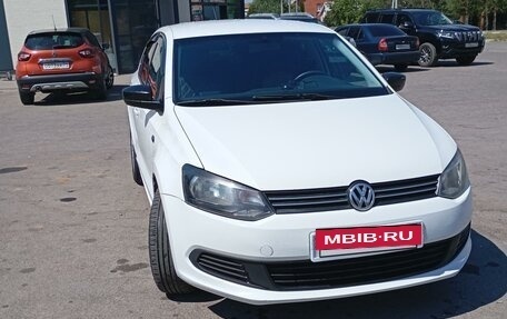 Volkswagen Polo VI (EU Market), 2015 год, 750 000 рублей, 3 фотография