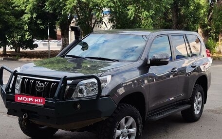 Toyota Land Cruiser Prado 150 рестайлинг 2, 2013 год, 3 199 000 рублей, 1 фотография