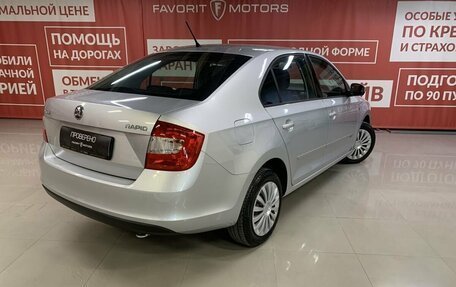 Skoda Rapid I, 2014 год, 880 000 рублей, 6 фотография