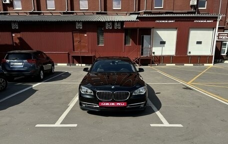 BMW 7 серия, 2013 год, 2 640 000 рублей, 2 фотография