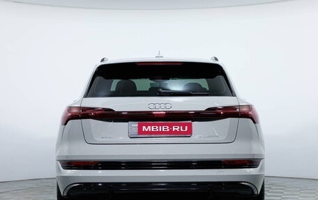 Audi e-tron I, 2021 год, 4 922 000 рублей, 6 фотография