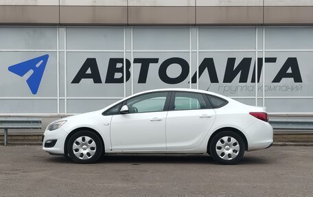 Opel Astra J, 2013 год, 857 000 рублей, 4 фотография