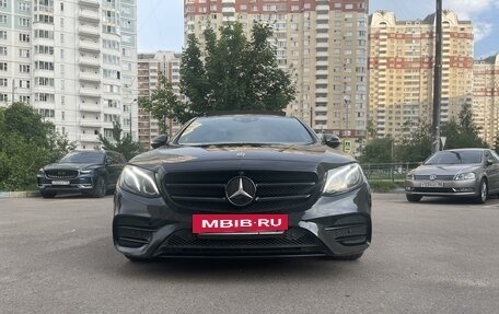 Mercedes-Benz E-Класс, 2017 год, 3 950 000 рублей, 3 фотография