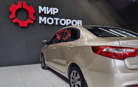 KIA Rio III рестайлинг, 2015 год, 1 000 000 рублей, 9 фотография