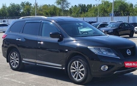 Nissan Pathfinder, 2015 год, 1 916 000 рублей, 2 фотография