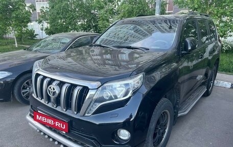 Toyota Land Cruiser Prado 150 рестайлинг 2, 2013 год, 3 300 000 рублей, 3 фотография