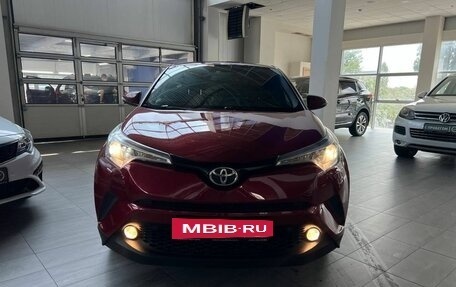 Toyota C-HR I рестайлинг, 2019 год, 2 349 900 рублей, 2 фотография