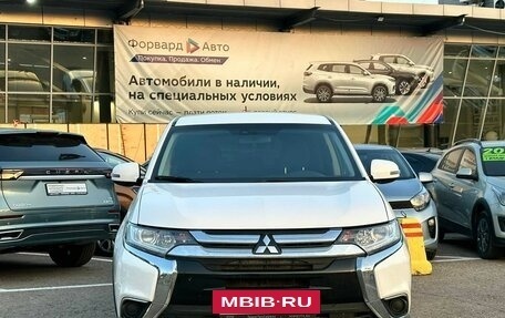 Mitsubishi Outlander III рестайлинг 3, 2016 год, 1 995 990 рублей, 2 фотография