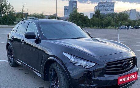 Infiniti QX70, 2013 год, 2 547 000 рублей, 4 фотография