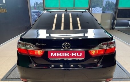 Toyota Camry, 2018 год, 2 890 000 рублей, 5 фотография