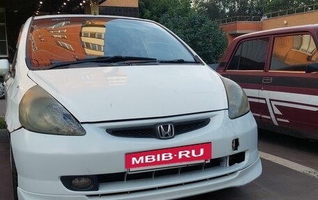 Honda Fit III, 2002 год, 385 000 рублей, 2 фотография